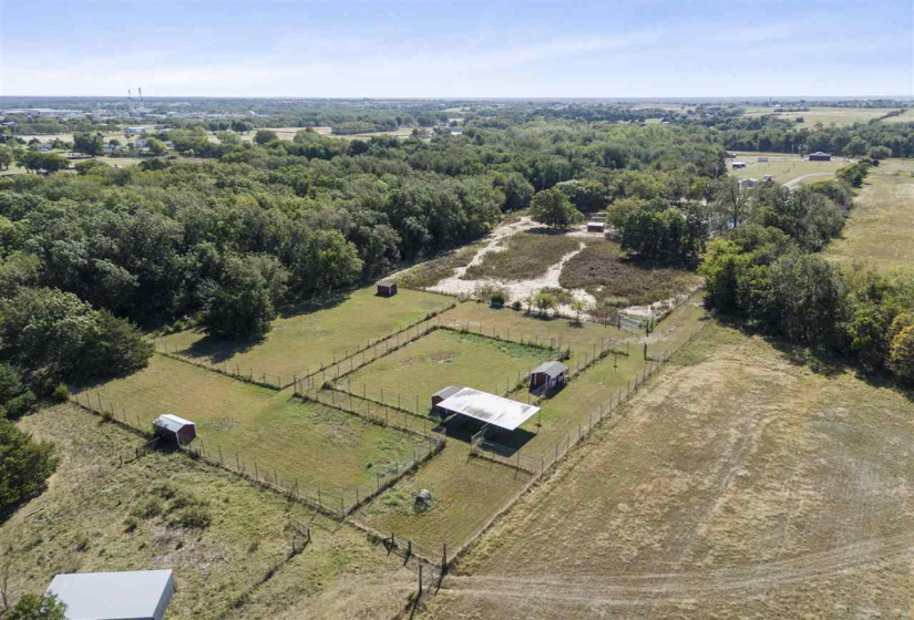 0 , 0 ,50 BathroomsBathrooms,Commercial/industrial,Commercial,80th,1,133166