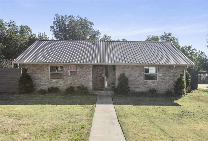 3 Bedrooms Bedrooms, 0 ,2 BathroomsBathrooms,Residential,Ranch/farm,80th,1,133167