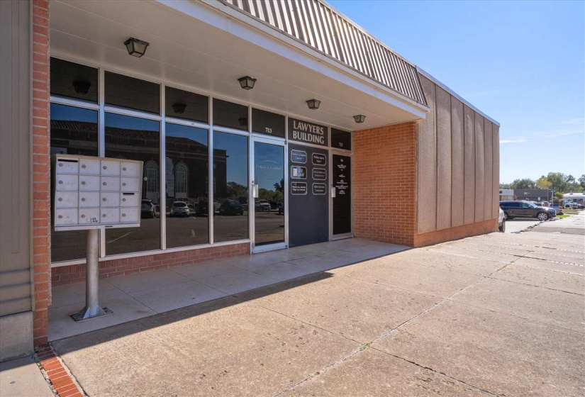 0 , 0 ,0,Commercial/industrial,Commercial,Husband,1,133174