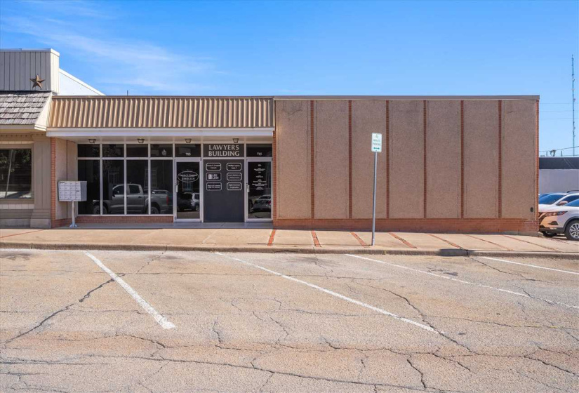 0 , 0 ,0,Commercial/industrial,Commercial,Husband,1,133174