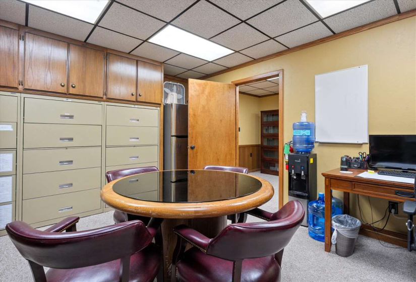 0 , 0 ,0,Commercial/industrial,Commercial,Husband,1,133174