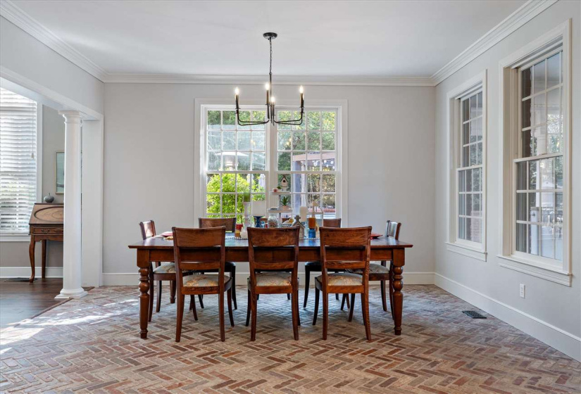 4 Bedrooms Bedrooms, 0 ,3 BathroomsBathrooms,Residential,Single Family,Falls,1.5,133172