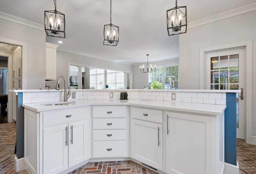 4 Bedrooms Bedrooms, 0 ,3 BathroomsBathrooms,Residential,Single Family,Falls,1.5,133172