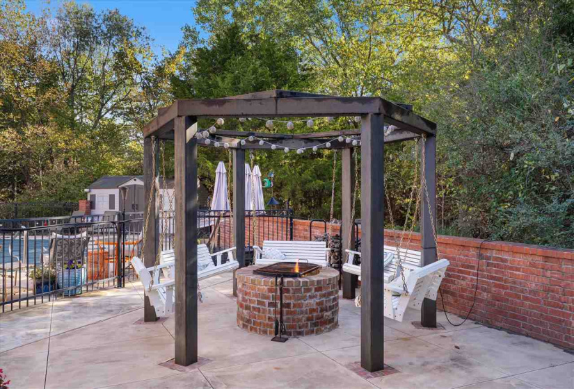 4 Bedrooms Bedrooms, 0 ,3 BathroomsBathrooms,Residential,Single Family,Falls,1.5,133172