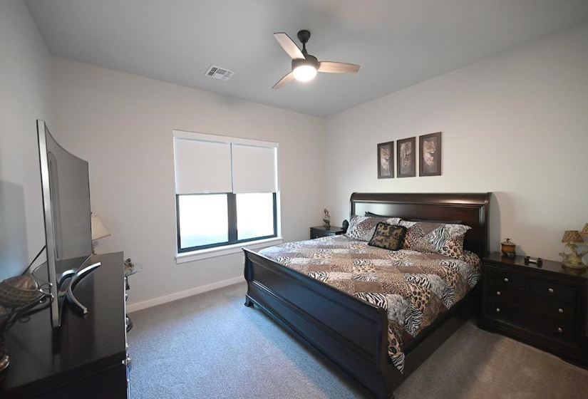 6 Bedrooms Bedrooms, 0 ,3 BathroomsBathrooms,Residential,Single Family,Churchill Downs,2,133175