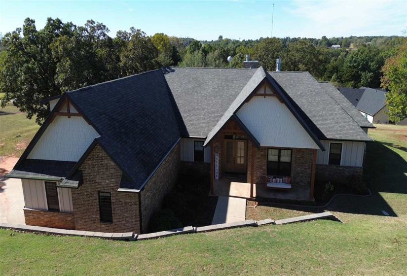 6 Bedrooms Bedrooms, 0 ,3 BathroomsBathrooms,Residential,Single Family,Churchill Downs,2,133175