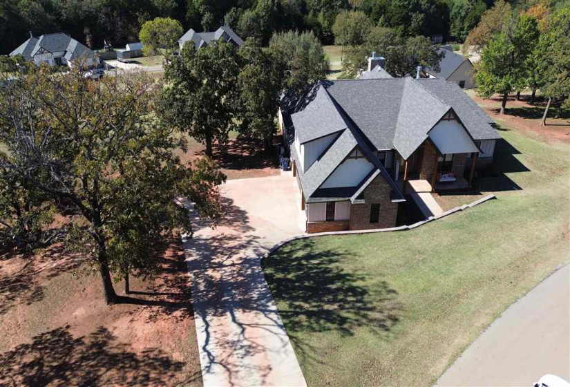 6 Bedrooms Bedrooms, 0 ,3 BathroomsBathrooms,Residential,Single Family,Churchill Downs,2,133175