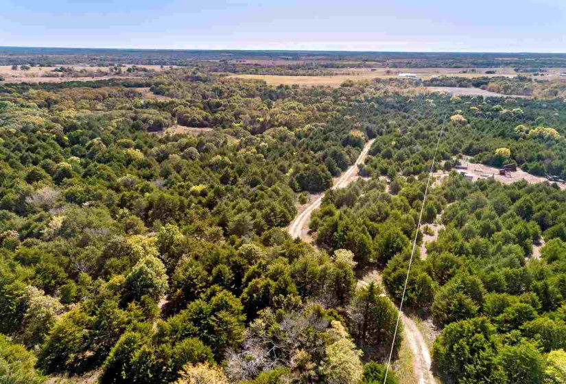 0 , 0 ,0,Lots/land,Platted,6th,0,133182