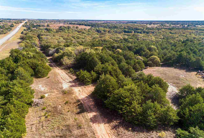 0 , 0 ,0,Lots/land,Platted,6th,0,133182