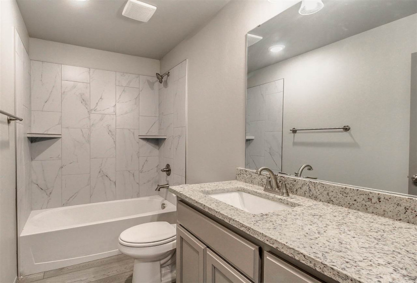 4 Bedrooms Bedrooms, 0 ,3 BathroomsBathrooms,Residential,Single Family,870,1,133177