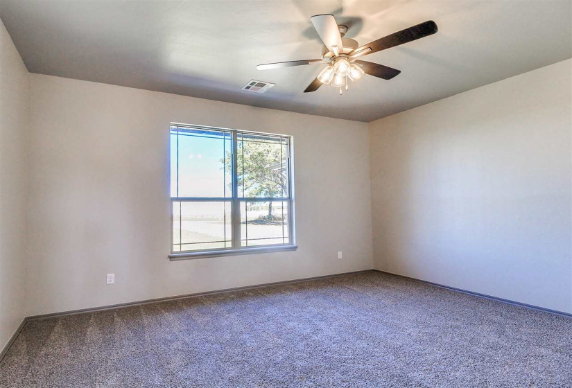 4 Bedrooms Bedrooms, 0 ,3 BathroomsBathrooms,Residential,Single Family,870,1,133177