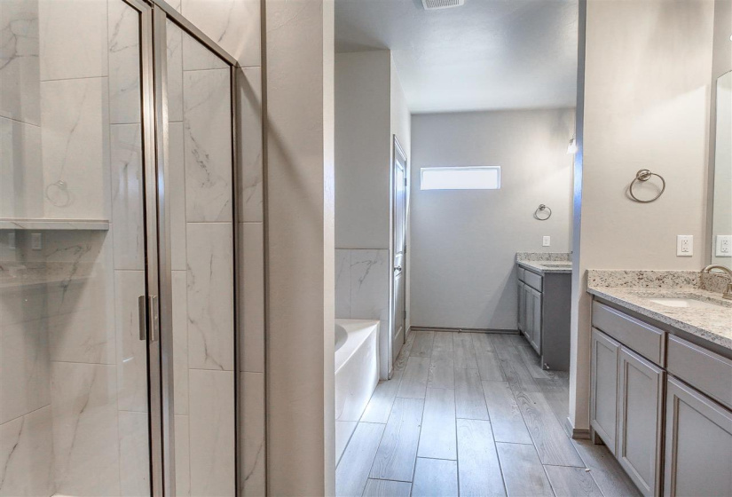 4 Bedrooms Bedrooms, 0 ,3 BathroomsBathrooms,Residential,Single Family,870,1,133177