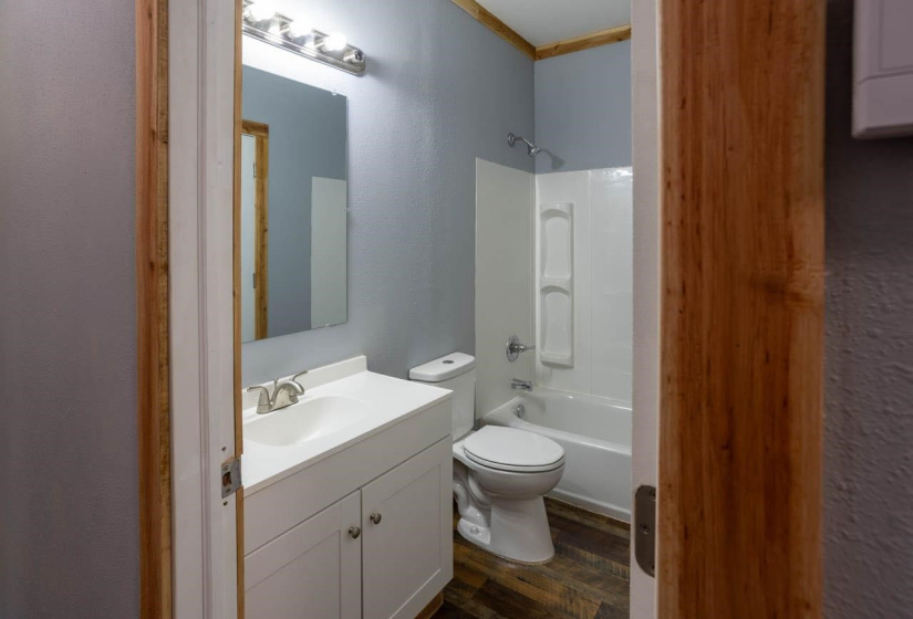 3 Bedrooms Bedrooms, 0 ,2 BathroomsBathrooms,Residential,Single Family,Metcalf,1,133181