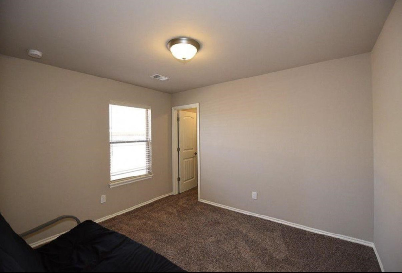 3 Bedrooms Bedrooms, 0 ,2 BathroomsBathrooms,Residential,Single Family,Linford,1,133183