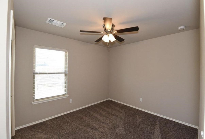 3 Bedrooms Bedrooms, 0 ,2 BathroomsBathrooms,Residential,Single Family,Linford,1,133183