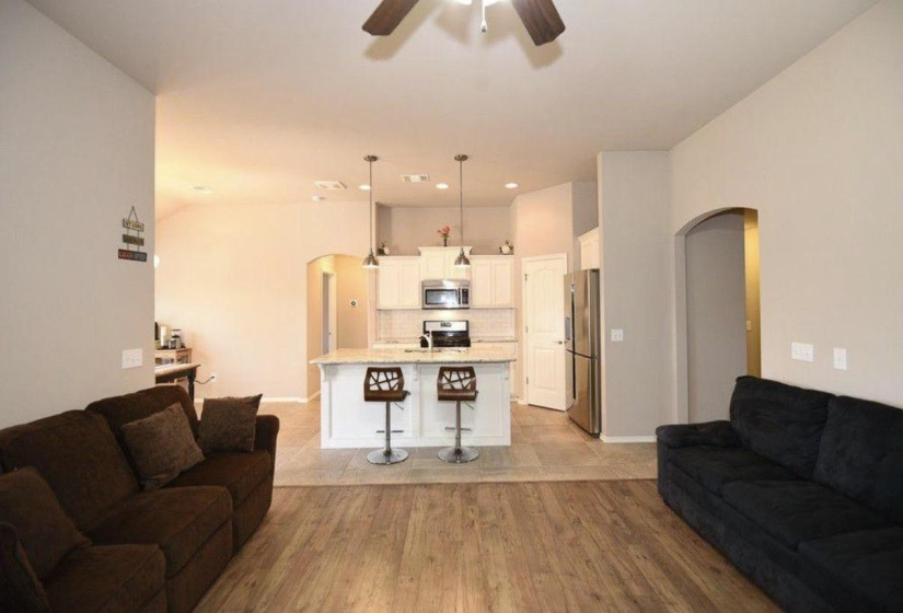 3 Bedrooms Bedrooms, 0 ,2 BathroomsBathrooms,Residential,Single Family,Linford,1,133183