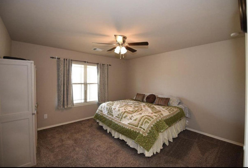 3 Bedrooms Bedrooms, 0 ,2 BathroomsBathrooms,Residential,Single Family,Linford,1,133183