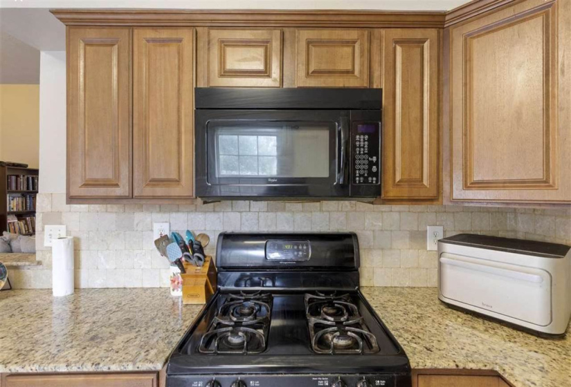 3 Bedrooms Bedrooms, 0 ,2 BathroomsBathrooms,Residential,Single Family,Post Oak,1.5,133185