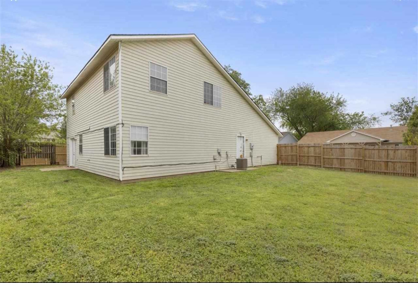 3 Bedrooms Bedrooms, 0 ,2 BathroomsBathrooms,Residential,Single Family,Post Oak,1.5,133185