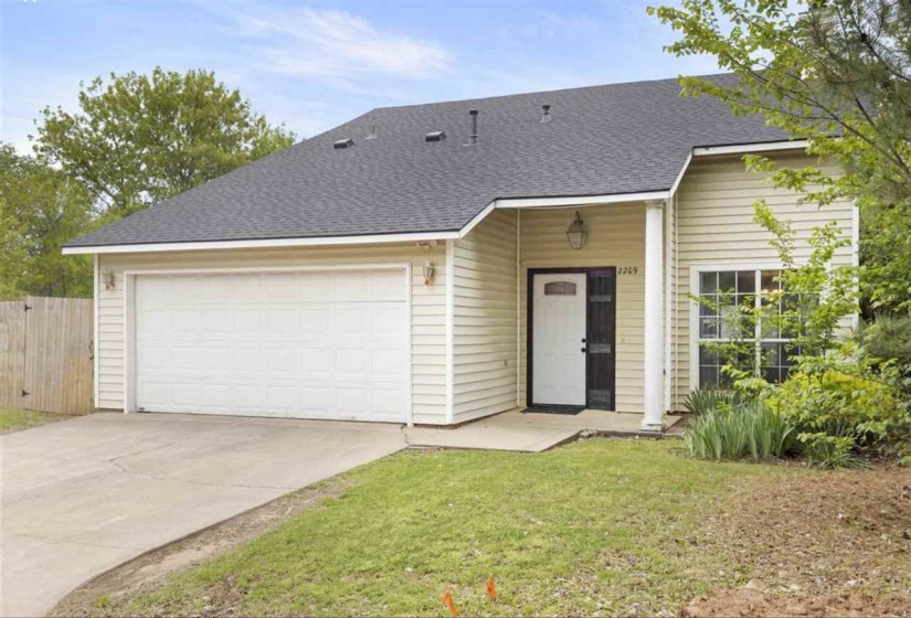 3 Bedrooms Bedrooms, 0 ,2 BathroomsBathrooms,Residential,Single Family,Post Oak,1.5,133185