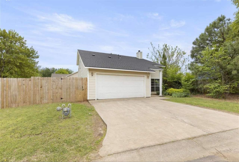 3 Bedrooms Bedrooms, 0 ,2 BathroomsBathrooms,Residential,Single Family,Post Oak,1.5,133185
