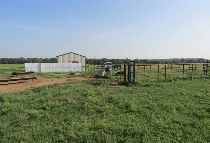 Lots/land,Ranch/farm,4450,128352