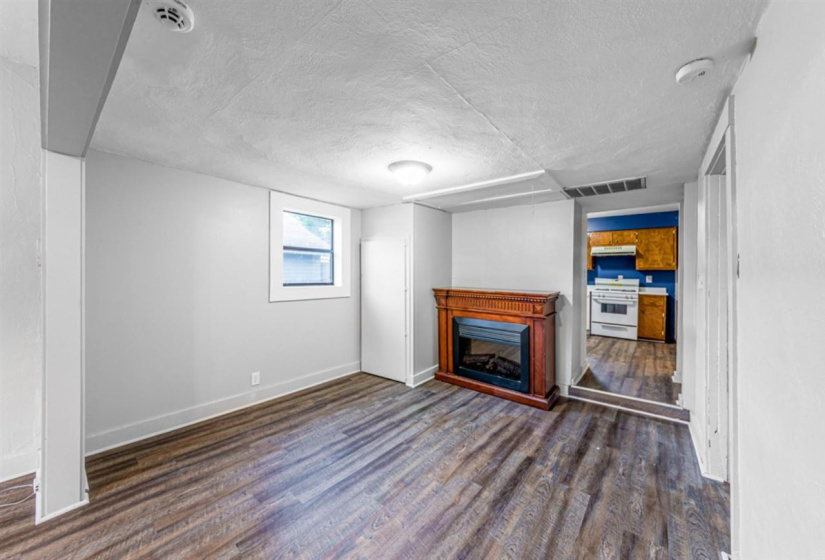 3 Bedrooms Bedrooms, 0 ,1 BathroomBathrooms,Residential,Single Family,17th,1,133191