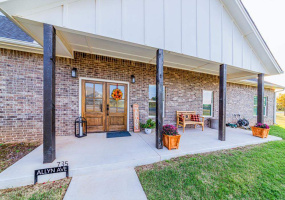 4 Bedrooms Bedrooms, 0 ,2 BathroomsBathrooms,Residential,Single Family,Allyn Ave,1,133195