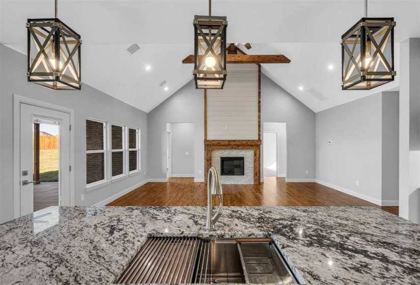 4 Bedrooms Bedrooms, 0 ,3 BathroomsBathrooms,Residential,Single Family,Blanco Bend,1,133196