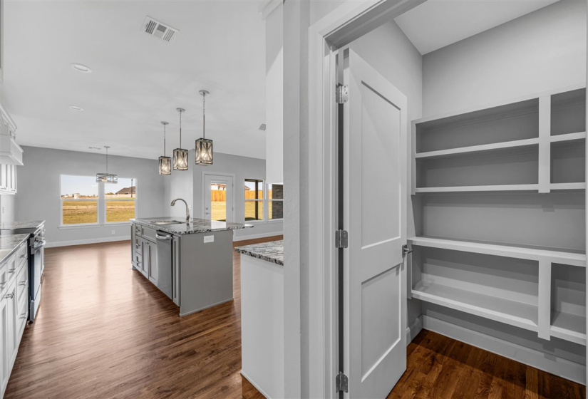 4 Bedrooms Bedrooms, 0 ,3 BathroomsBathrooms,Residential,Single Family,Blanco Bend,1,133196