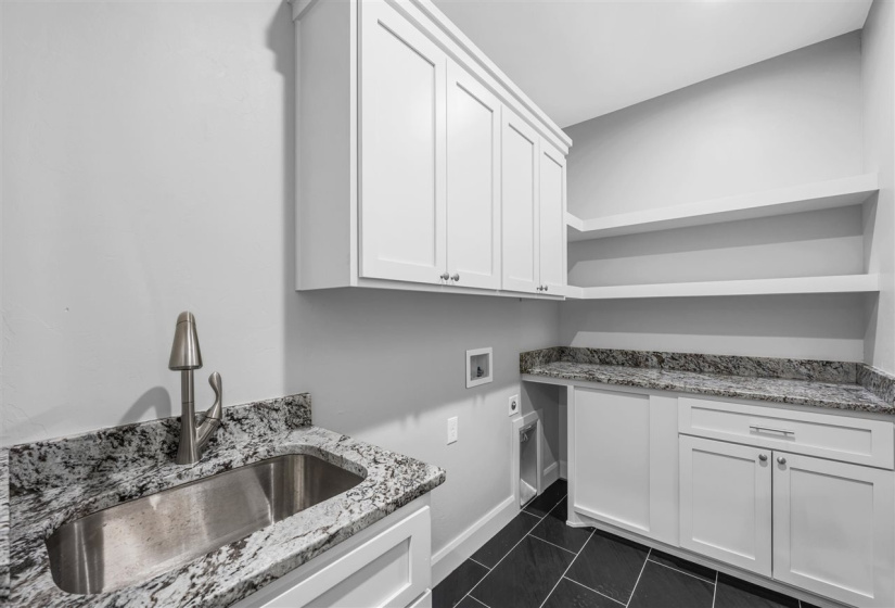 4 Bedrooms Bedrooms, 0 ,3 BathroomsBathrooms,Residential,Single Family,Blanco Bend,1,133196