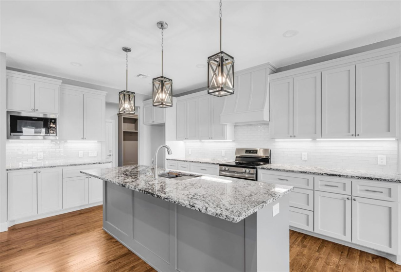 4 Bedrooms Bedrooms, 0 ,3 BathroomsBathrooms,Residential,Single Family,Blanco Bend,1,133196