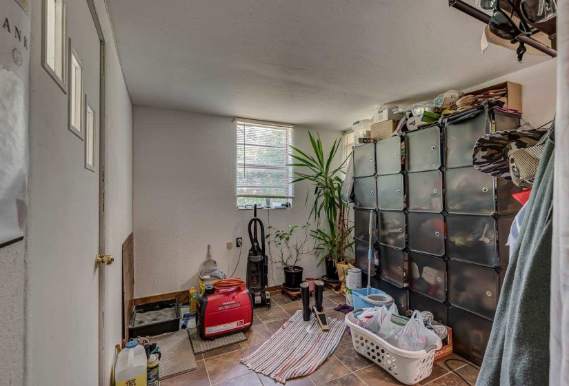 3 Bedrooms Bedrooms, 0 ,2 BathroomsBathrooms,Residential,Single Family,116th,1,131022