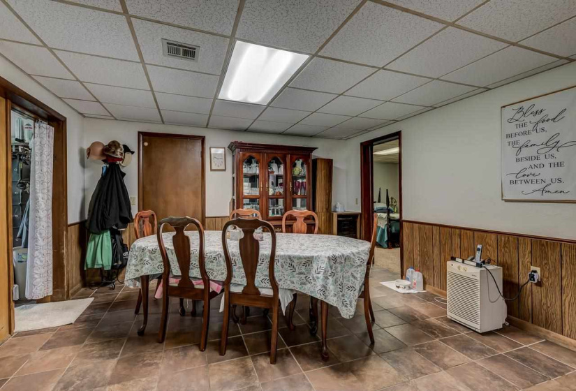 3 Bedrooms Bedrooms, 0 ,2 BathroomsBathrooms,Residential,Single Family,116th,1,131022