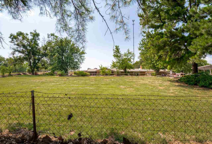 3 Bedrooms Bedrooms, 0 ,2 BathroomsBathrooms,Residential,Single Family,116th,1,131022