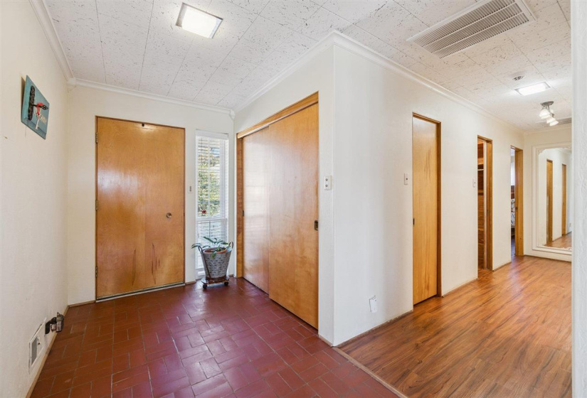 3 Bedrooms Bedrooms, 0 ,2 BathroomsBathrooms,Residential,Single Family,8th,1,133201