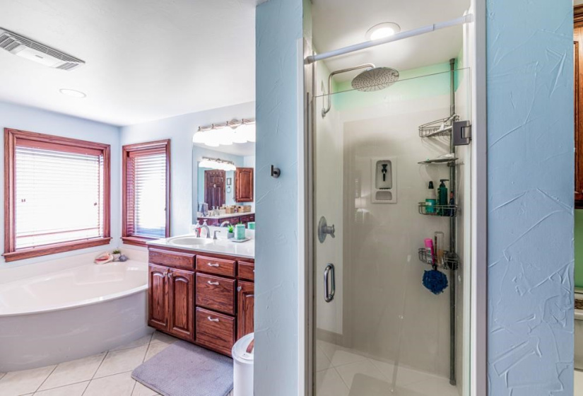 4 Bedrooms Bedrooms, 0 ,3 BathroomsBathrooms,Residential,Single Family,Pecan Lake,1.5,133204