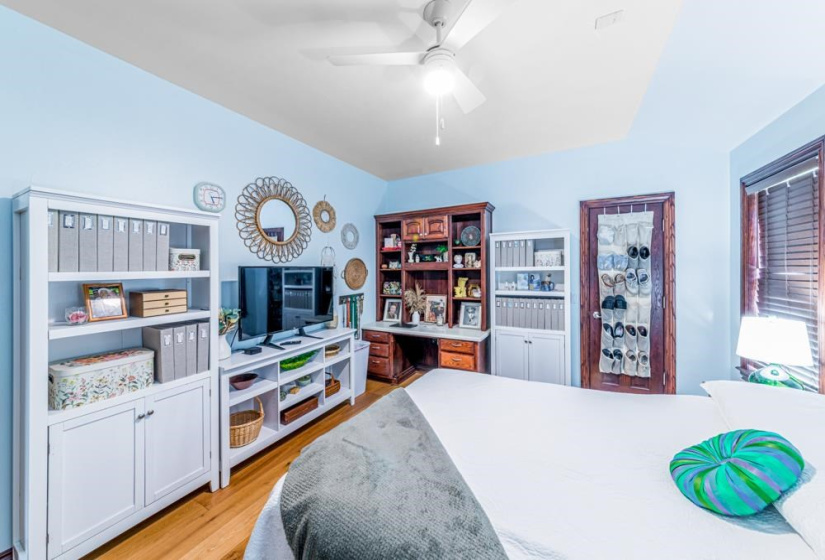 4 Bedrooms Bedrooms, 0 ,3 BathroomsBathrooms,Residential,Single Family,Pecan Lake,1.5,133204