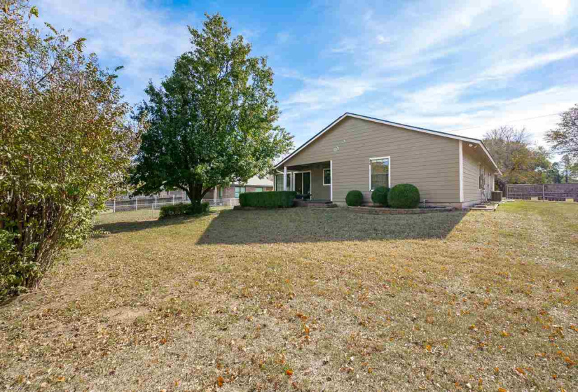 3 Bedrooms Bedrooms, 0 ,2 BathroomsBathrooms,Residential,Single Family,Sunrise,1,133207