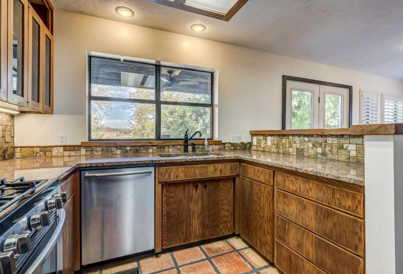 3 Bedrooms Bedrooms, 0 ,2 BathroomsBathrooms,Residential,Single Family,Sunrise,1,133207