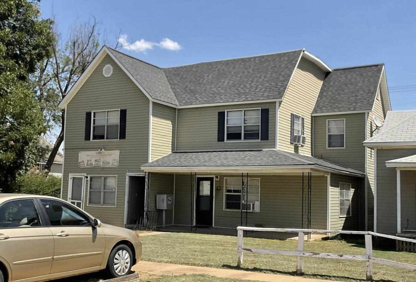 0 , 0 ,11 BathroomsBathrooms,Multi-family,Duplex,Husband,2,133215