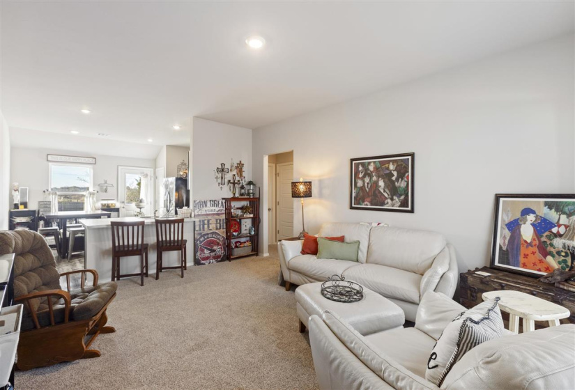 3 Bedrooms Bedrooms, 0 ,2 BathroomsBathrooms,Residential,Single Family,Elm Ridge,1,133208