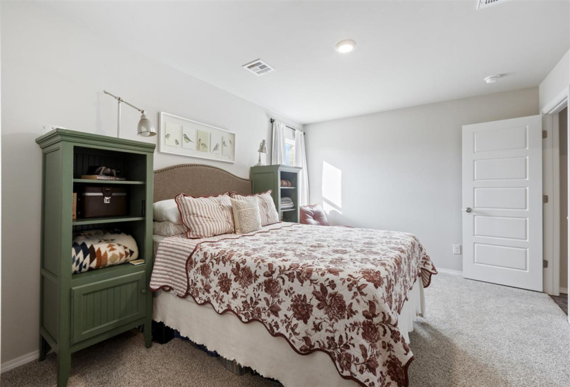 3 Bedrooms Bedrooms, 0 ,2 BathroomsBathrooms,Residential,Single Family,Elm Ridge,1,133208