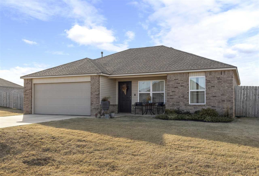 3 Bedrooms Bedrooms, 0 ,2 BathroomsBathrooms,Residential,Single Family,Elm Ridge,1,133208