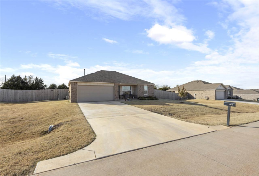 3 Bedrooms Bedrooms, 0 ,2 BathroomsBathrooms,Residential,Single Family,Elm Ridge,1,133208