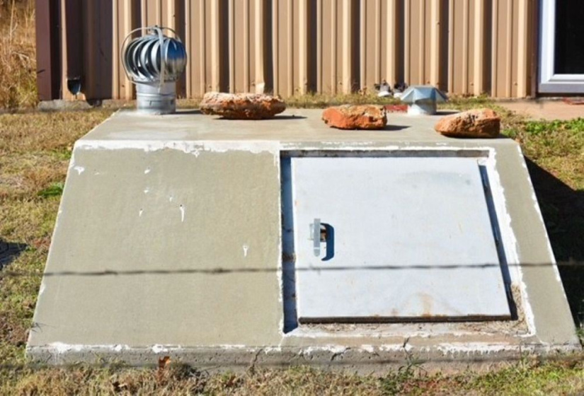 1 Bedroom Bedrooms, 0 ,1 BathroomBathrooms,Residential,Single Family,930,1.5,133209