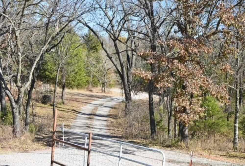 1 Bedroom Bedrooms, 0 ,1 BathroomBathrooms,Residential,Single Family,930,1.5,133209