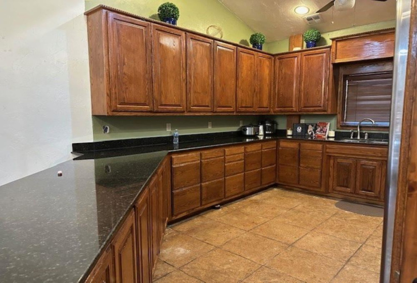 1 Bedroom Bedrooms, 0 ,1 BathroomBathrooms,Residential,Single Family,930,1.5,133209