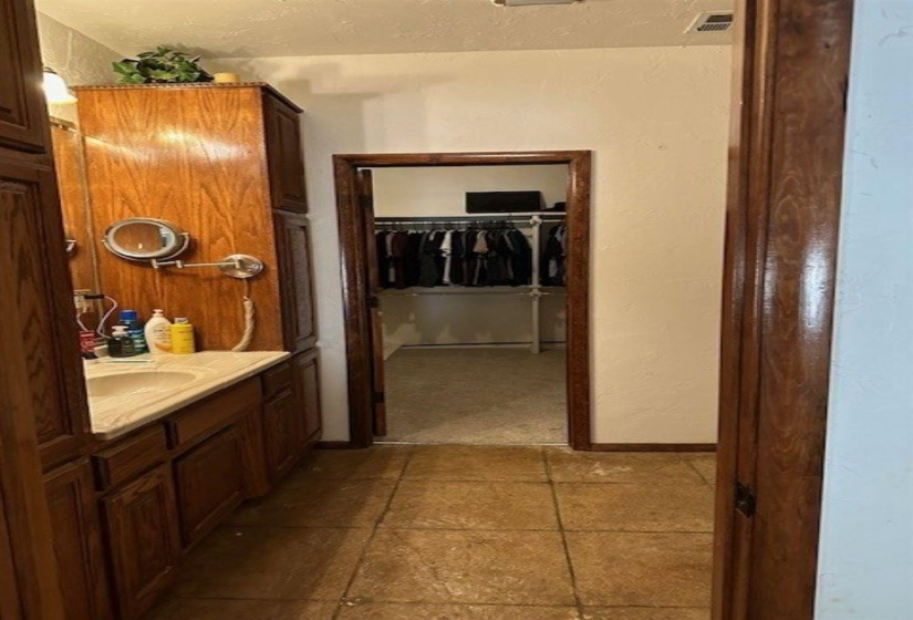 1 Bedroom Bedrooms, 0 ,1 BathroomBathrooms,Residential,Single Family,930,1.5,133209