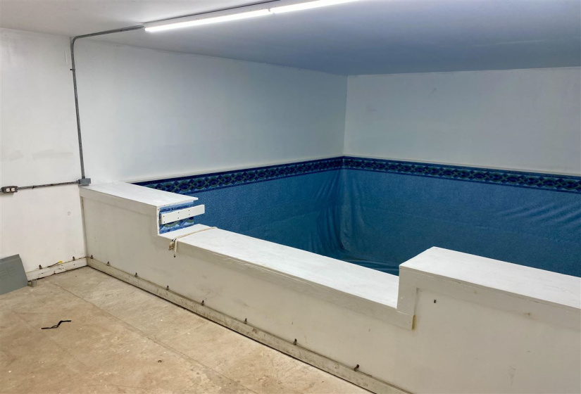 1 Bedroom Bedrooms, 0 ,1 BathroomBathrooms,Residential,Single Family,Maple,1,133210